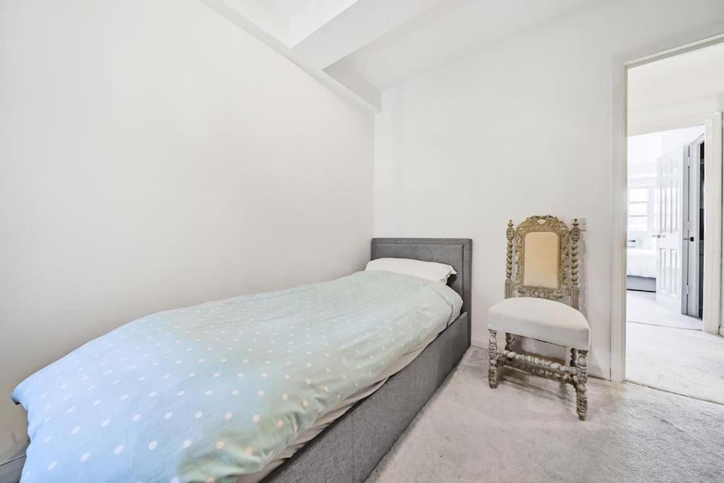 Modern 3 Bedroom, 3 Bathroom, Parking, River View Appartement *